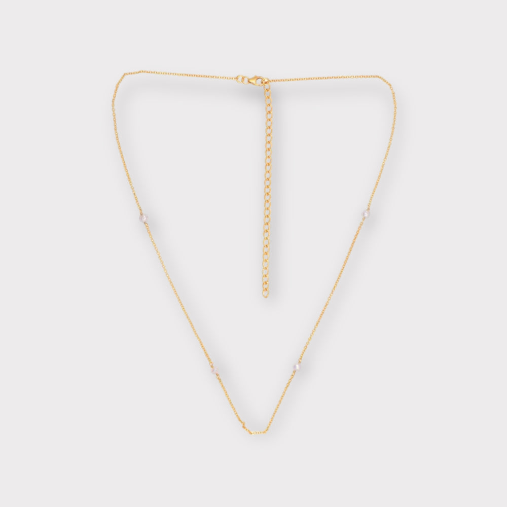 Elegant Pearls: 18k Gold-Plated Chain with Delicate Pearl Embellishments - Helen Georgio